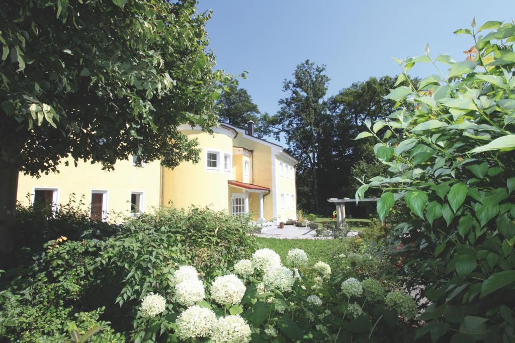 Haus Hildegunde Hotel Bad Fussing Exterior photo